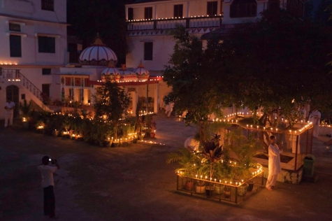फूल चट्टी आश्रम(Phool Chatti Ashram)